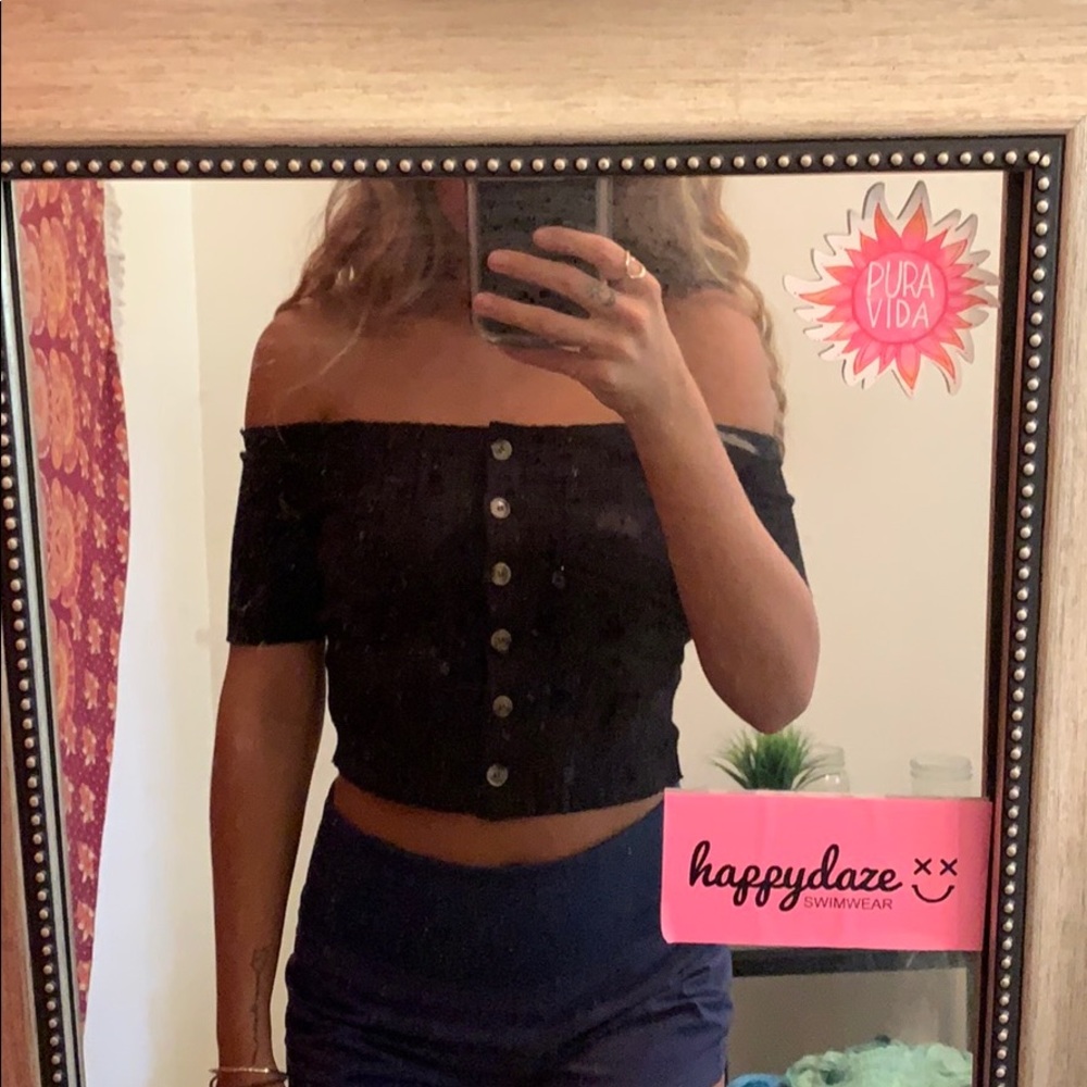 Cropped marina top